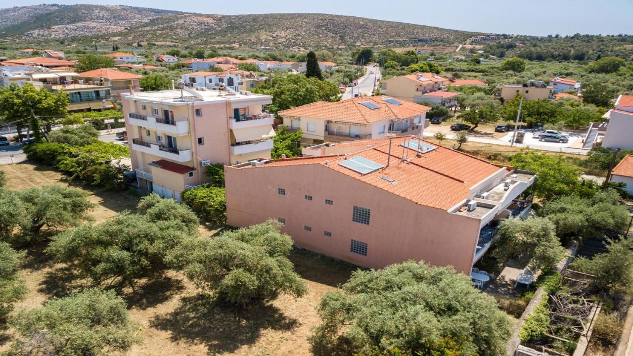 Amversa'S House Потос Экстерьер фото