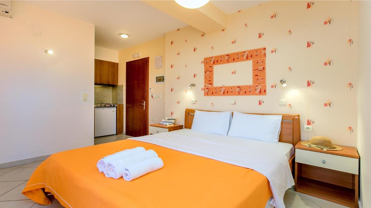 Amversa'S House Потос Экстерьер фото