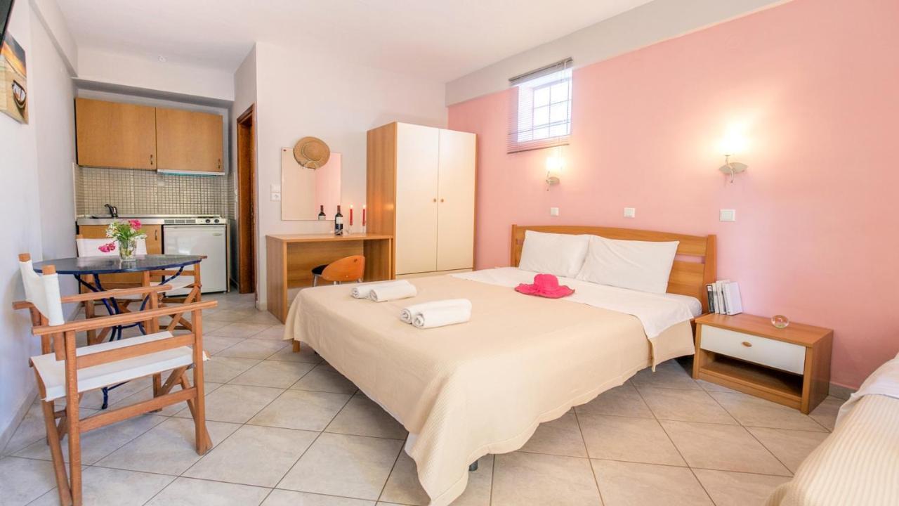 Amversa'S House Потос Экстерьер фото